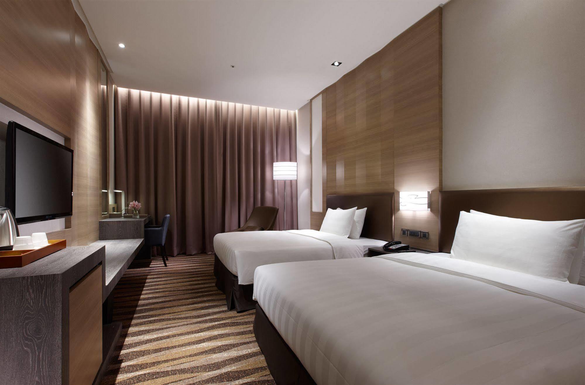 ซิตี้ สวีท - เกาสง เฉอไน Hotel ภายนอก รูปภาพ
